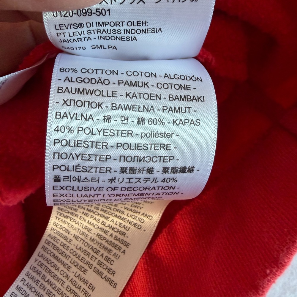 Levi's Everyday Zip Hoodie - Picture 8 of 11